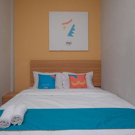 Sans Hotel Tiga Putri Semarang By Reddoorz Zewnętrze zdjęcie